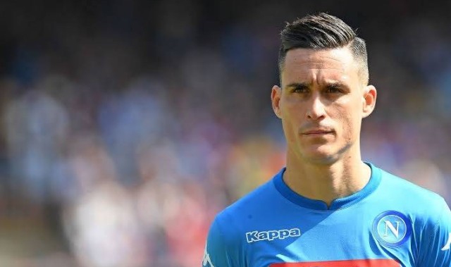  那不勒斯官宣续约当家射手奥斯梅恩  