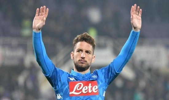  AC米兰主场惨败那不勒斯 奥斯梅恩双响屠戮圣西罗  