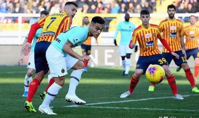  威尼斯主场击败莱切，特拉奥雷单刀赴会锁定胜局